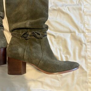Women's Violet & Red Olive Green Suede Boots size 8